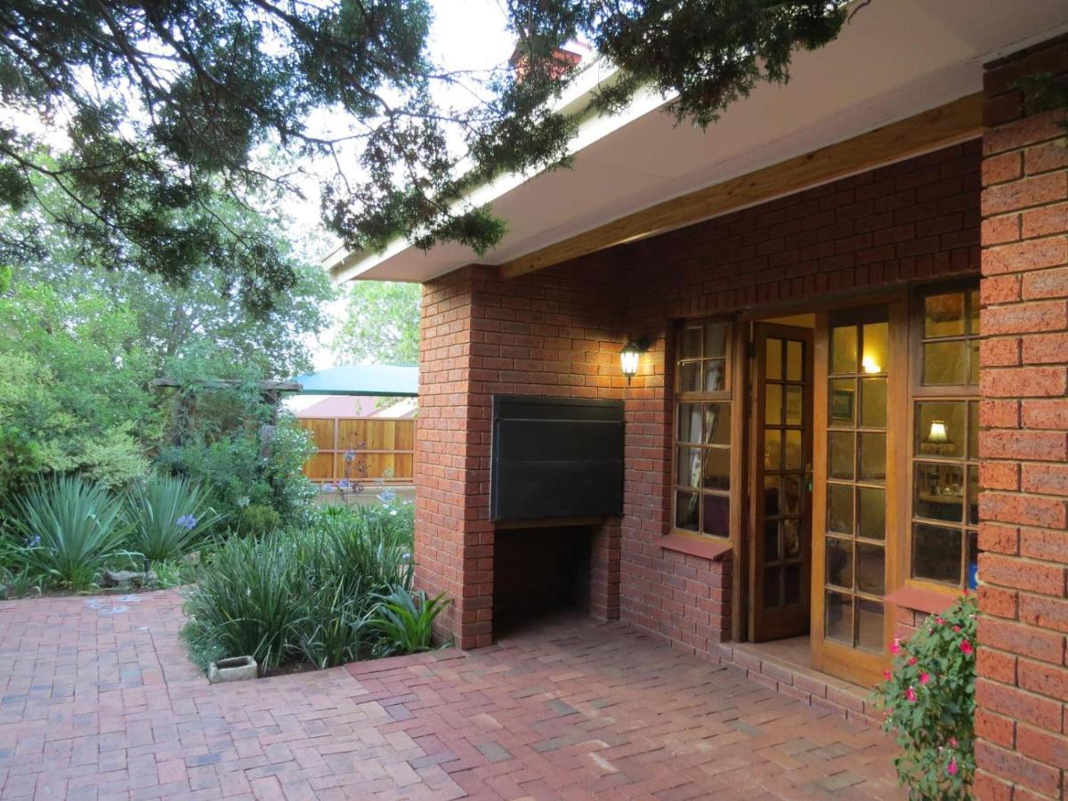 Camelia Guest House Bloemfontein Exterior foto