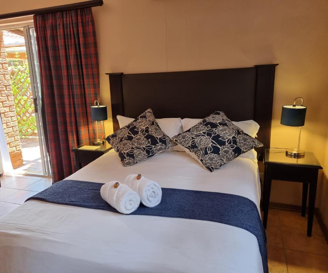 Camelia Guest House Bloemfontein Exterior foto