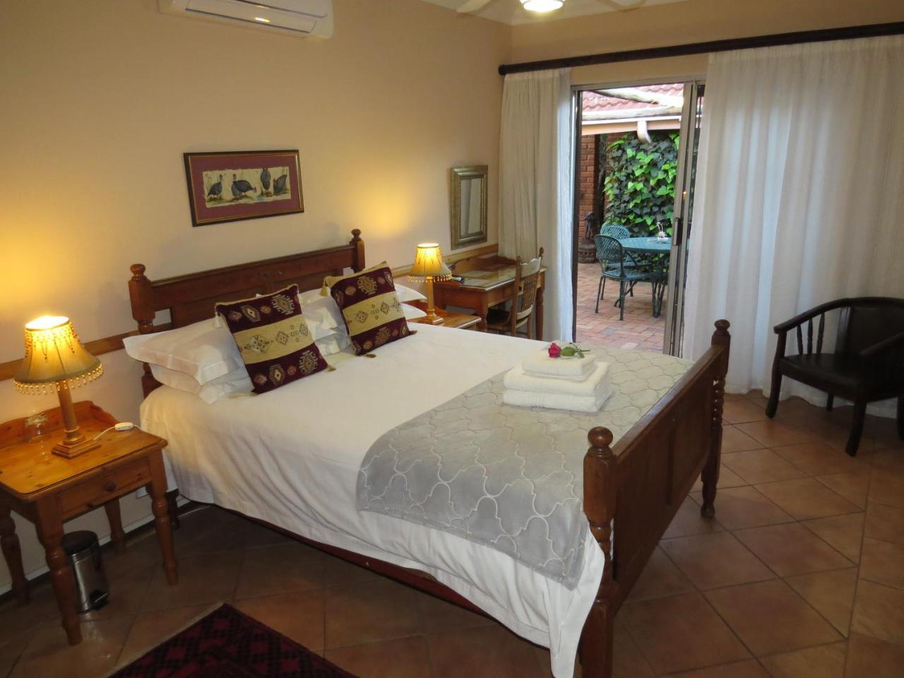 Camelia Guest House Bloemfontein Exterior foto