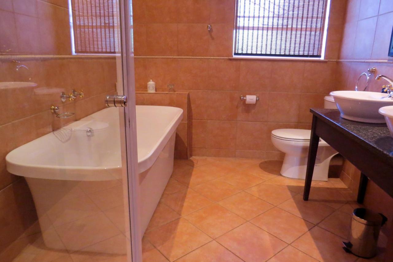 Camelia Guest House Bloemfontein Exterior foto